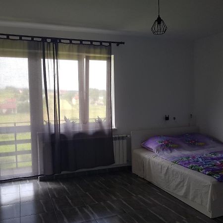 Апартаменты F.H.U Bed And Brekfast Glinik Экстерьер фото